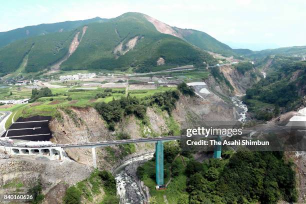 The opening ceremony of the Choyo-ohashi bridge route is held on August 27, 2017 in Minamiaso, Kumamoto, Japan. Quake-damaged bridges were repaired...