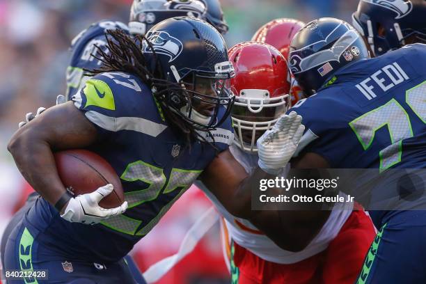 Running back Eddie Lacy of the Seattle Seahawks rushes against the Kansas City Chiefs at CenturyLink Field on August 25, 2017 in Seattle, Washington.