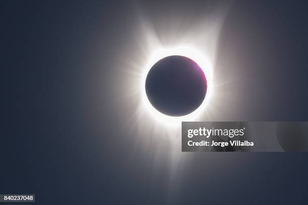 2017 totale sonnenfinsternis in den vereinigten staaten von amerika - ringförmige sonnenfinsternis stock-fotos und bilder