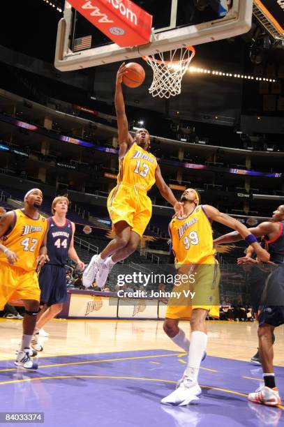 Brandon Heath of the Los Angeles D-Fenders goes up for a shot against the Bakersfield Jam at Staples Center on December 14, 2008 in Los Angeles,...
