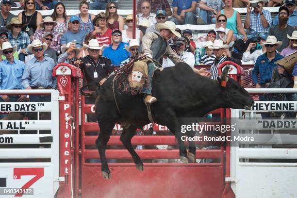 Frontier Days Rides Frontier Days Rodeo Photos and Premium High Res Pictures - Getty Images