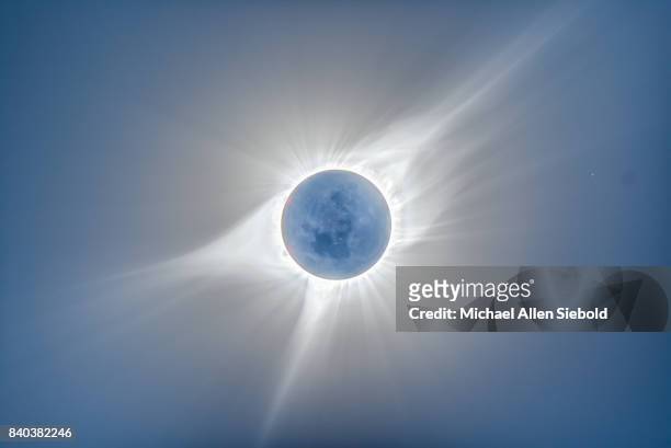 sun's corona - solar eclipse stock pictures, royalty-free photos & images