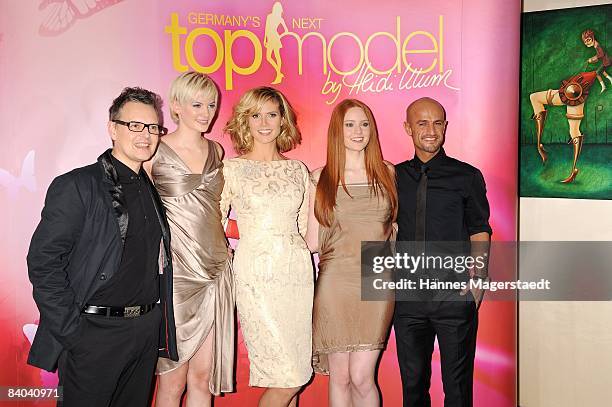 Rolf Scheider, Jenny Hof, topmodel Heidi Klum, Barbara Meier and Peyman Amin attend the 'Giovane Elber's Do Brazil' Show on December 15, 2008 in...