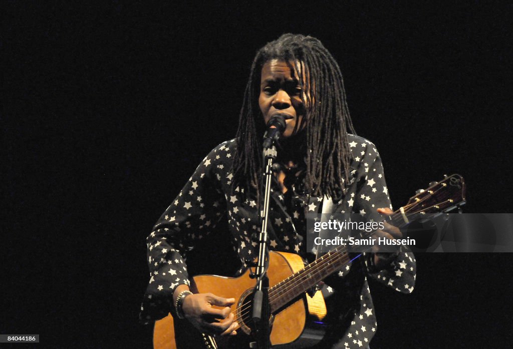 Tracy Chapman Performs At The Hammersmith Apollo