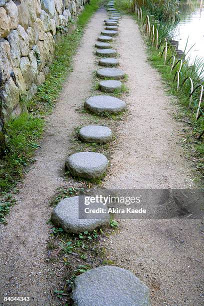 stone steps - akira lane ストックフォトと画像