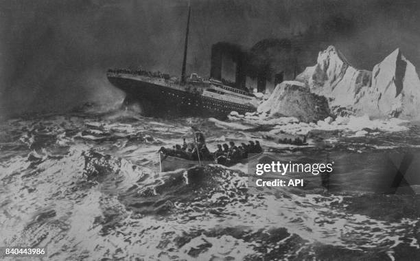 Naufrage du Titanic après une collision avec un iceberg dans l'océan Atlantique, le 15 mai 1912.