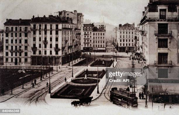 Tramway dans l'avenue Jules-Ferry à Lyon, France.