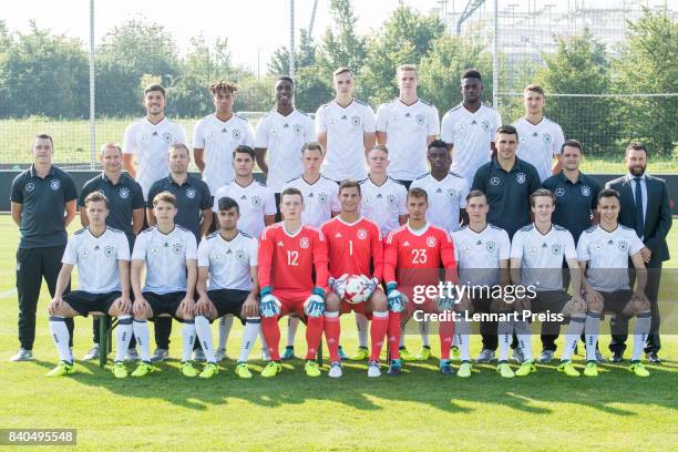 Patrick Kammerbauer, Florent Muslija, Beyhan Ametow, Markus Schubert, Eike Bansen, Constantin Frommann, David Raum, Jonas Behounek and Dominik Franke...