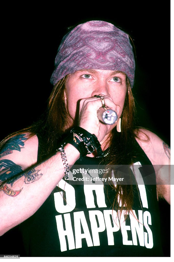 Axle Roses Teeth Axl Rose of Guns N' Roses in concert News Photo - Getty Images