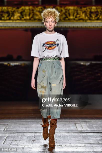 Model walks the runway during A La Garconne fashion show as part of Sao Paulo N44 Fashion Week Spring/Summer 2018 on August 26, 2017 in Sao Paulo,...