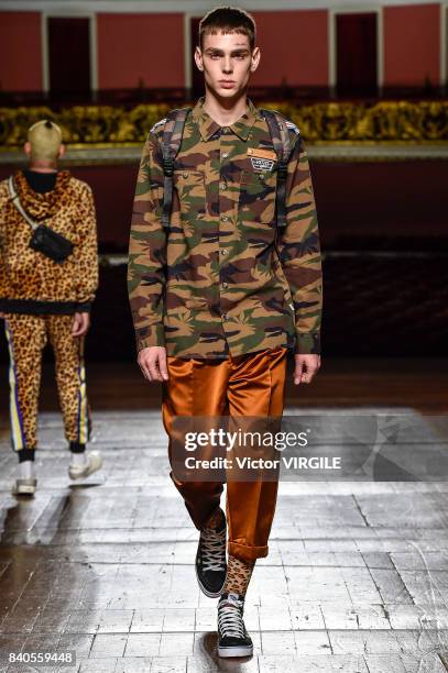 Model walks the runway during A La Garconne fashion show as part of Sao Paulo N44 Fashion Week Spring/Summer 2018 on August 26, 2017 in Sao Paulo,...