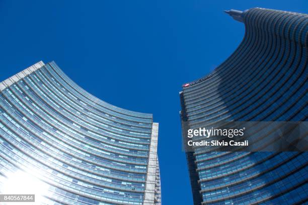 modern buildings in piazza gae aulenti milan - silvia casali stock pictures, royalty-free photos & images