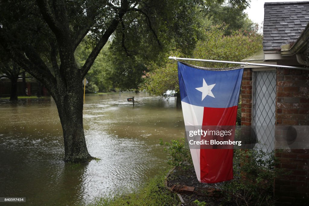Harvey Costs Seen Rising To $42 Billion As Flooding Intensifies