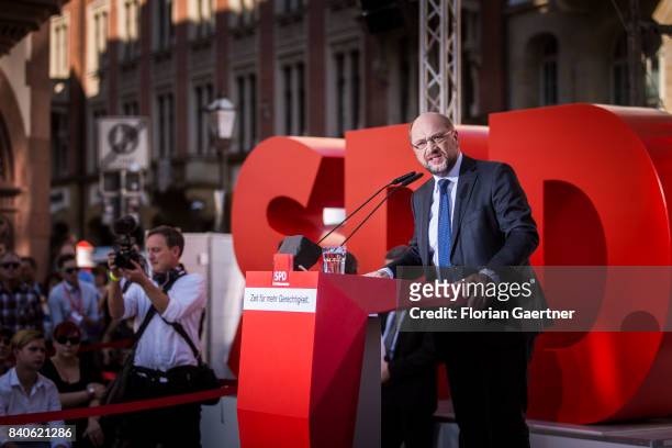 Candidate for the german chancellorship of the Social Democratic Party of Germany , Martin Schulz, is pictured during the speech of his campaign tour...
