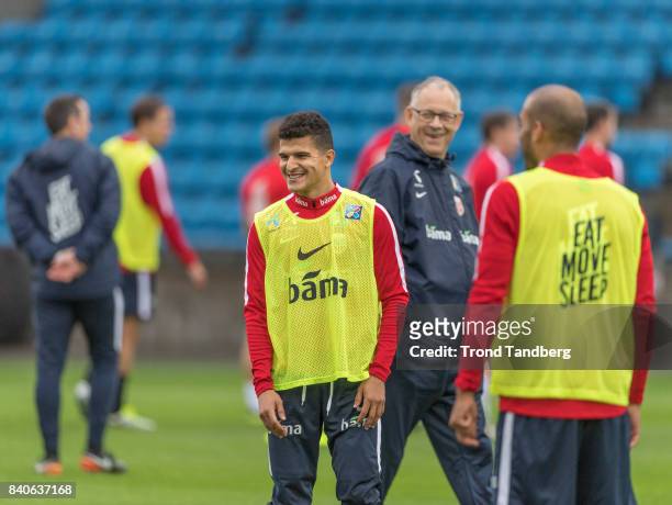 Tarik Elyounoussi, Lars Lagerback of Norway during the FIFA 2018 World Cup Qualifier training between Norway and Aserbajdsjan at Ullevaal Stadion on...