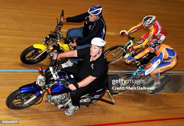 Baden Cook Australian Baden Cooke Photos and Premium High Res Pictures - Getty Images