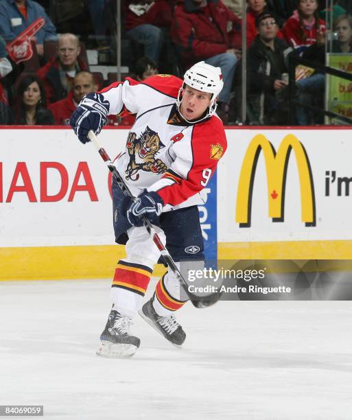 Stephen Weiss of the Florida Panthers skates against the Ottawa Senators at Scotiabank Place on December 8, 2008 in Ottawa, Ontario, Canada.