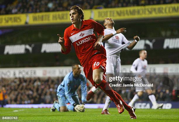 Artem Dzuba of Spartak celebrates after rounding Heurelho Gomes of Spurs to score his team's second goal during the UEFA Cup Group D match between...