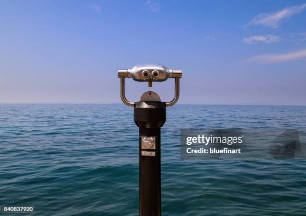 lazise lookout - coin operated binocular nobody stock pictures, royalty-free photos & images