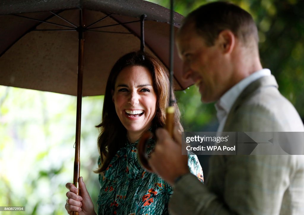 The Duke And Duchess Of Cambridge And Prince Harry Visit The White Garden In Kensington Palace