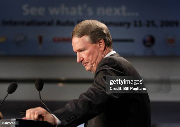 Rick Wagoner, Chairman and CEO of General Motors Corporation, holds a press conference to respond to President Bush's $17 bilion emergency loan to...