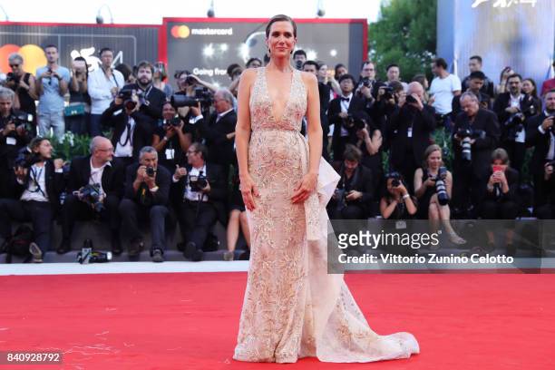 Kristen Wiig walks the red carpet ahead of the 'Downsizing' screening and Opening Ceremony during the 74th Venice Film Festival at Sala Grande on...