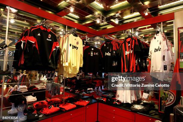 233 Ac Milan Store Stock Photos, High-Res Pictures, and Images - Getty  Images