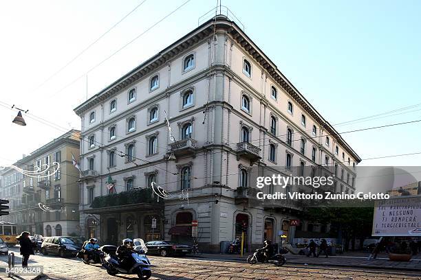 An exterior view of the Grand Hotel Et De Milan on December 19, 2008 in Milan, Italy. It is anticipated that Victoria Beckham will accompany husband...