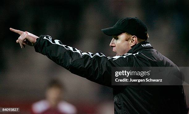 Headcoach Maik Walpurgis of Lotte gestures during the Regional Liga match between Rot-Weiss Essen and Sportfreunde Lotte at the Georg Melches-Stadion...