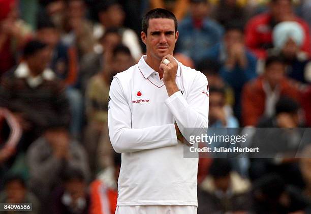 Kevin Pietersen watches proceedings on the field during day 2 of the Second Test Match between India and England at the PCA Stadium on December 20,...
