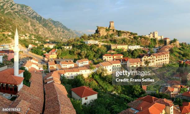 the old town of kruje (krujë, kruja), albania, europe - durazzo - fotografias e filmes do acervo