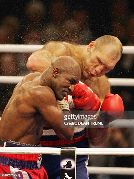 Russia's Nikolai Valuev fights against US Evander Holyfield for the WBA heavyweight title on December 20, 2008 at Hallenstadion in Zurich. Valuev...