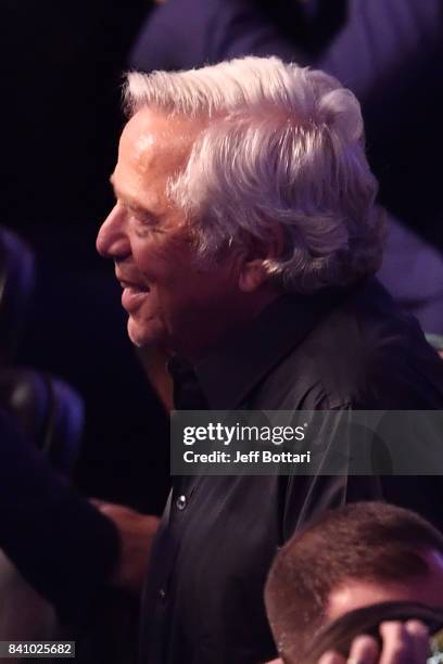 New England Patriots owner Robert Kraft attends the super welterweight boxing match between Floyd Mayweather Jr. And Conor McGregor on August 26,...