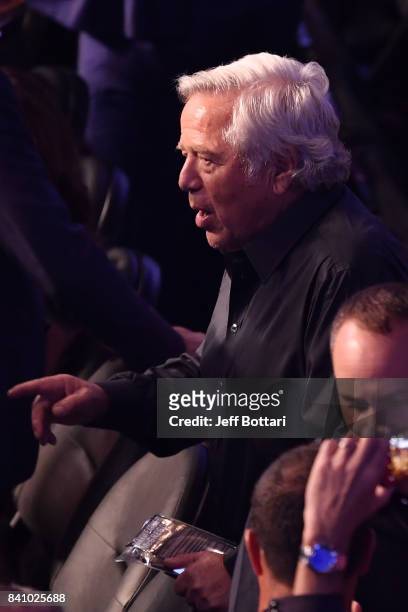 New England Patriots owner Robert Kraft attends the super welterweight boxing match between Floyd Mayweather Jr. And Conor McGregor on August 26,...