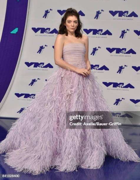 Singer Lorde arrives at the 2017 MTV Video Music Awards at The Forum on August 27, 2017 in Inglewood, California.