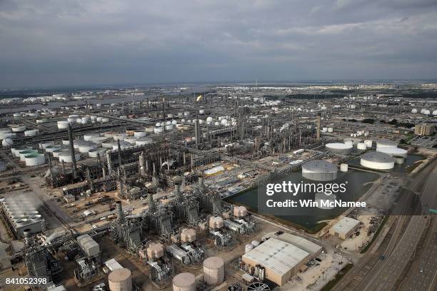 Houston Refineries Houston Refinery Photos and Premium High Res Pictures - Getty Images