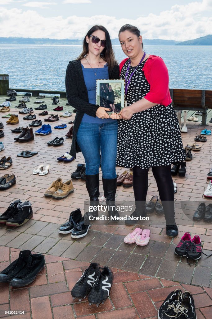 Rodger Cunningham Rotorua Karissa Cunningham and Cara Cunningham hold the photo of their cousin ...
