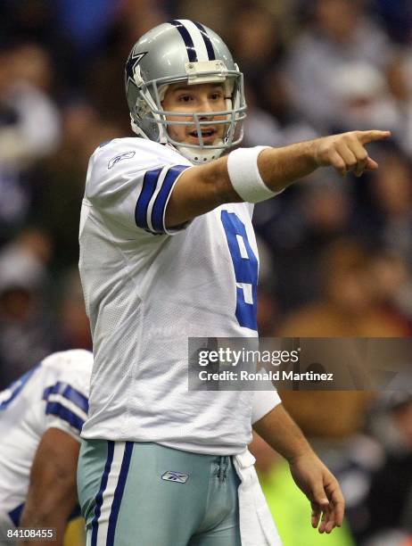 Quarterback Tony Romo of the Dallas Cowboys during play against the Baltimore Ravens at Texas Stadium on December 20, 2008 in Irving, Texas.