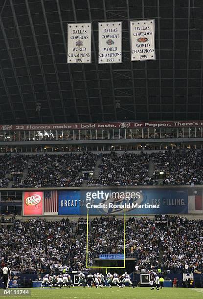 General view of play at Texas Stadium during the NFL game between the Baltimore Ravens and the Dallas Cowboys on December 20, 2008 in Irving, Texas....