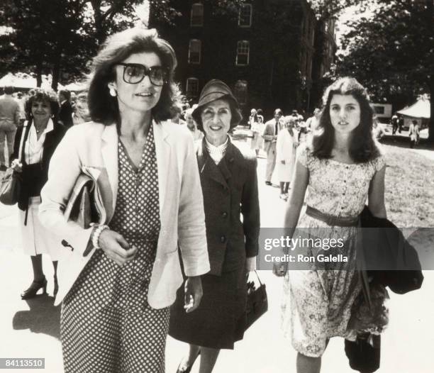 Caroline Kennedy, Jackie Onassis, & mother Janet Auchincloss