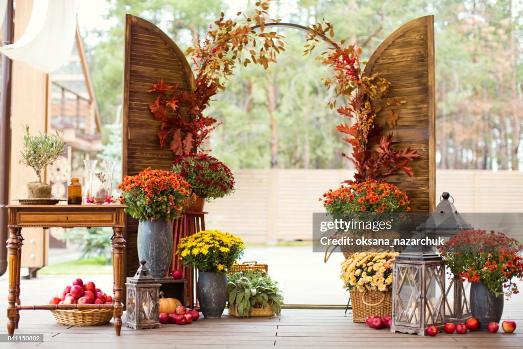 Autumn wedding ceremony