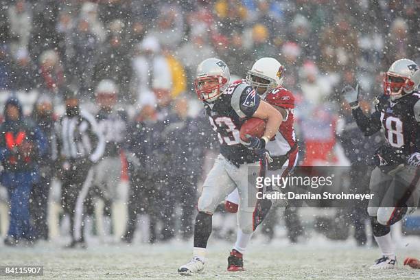 New England Patriots wide receiver Wes Welker in action, returning punt vs Arizona Cardinals safety Adrian Wilson . Foxboro, MA CREDIT: Damian...