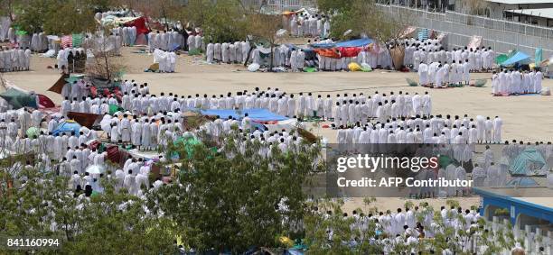 Al Rimah Al Rahmah Photos and Premium High Res Pictures - Getty Images