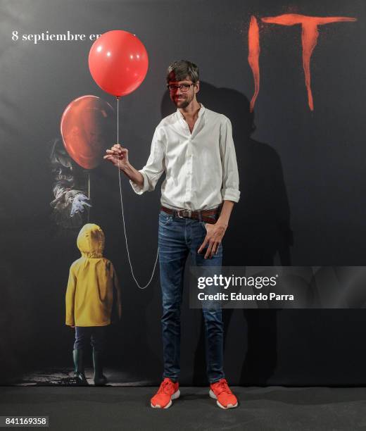 Botet Javier Botet Photos and Premium High Res Pictures - Getty Images