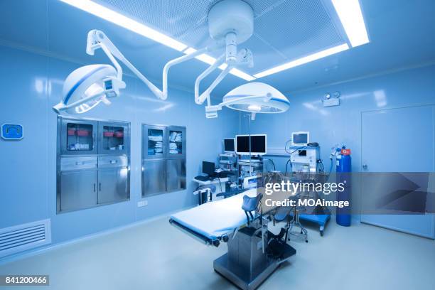 empty modern operation room - operating room - fotografias e filmes do acervo