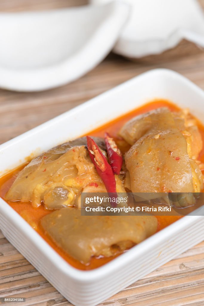 Rendang Suir
