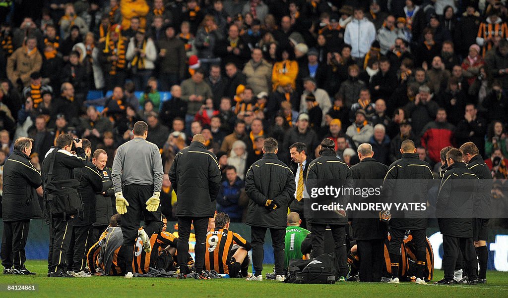 Hull City manager Phil Brown delibers hi