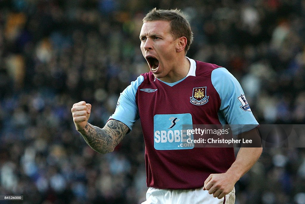 Portsmouth v West Ham United - Premier League