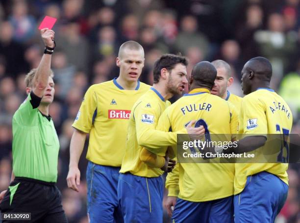 Rory Delap of Stoke tries to calm down Ricardo Fuller as he is sent off after his confrontation with Andy Griffin during the Barclays Premier League...