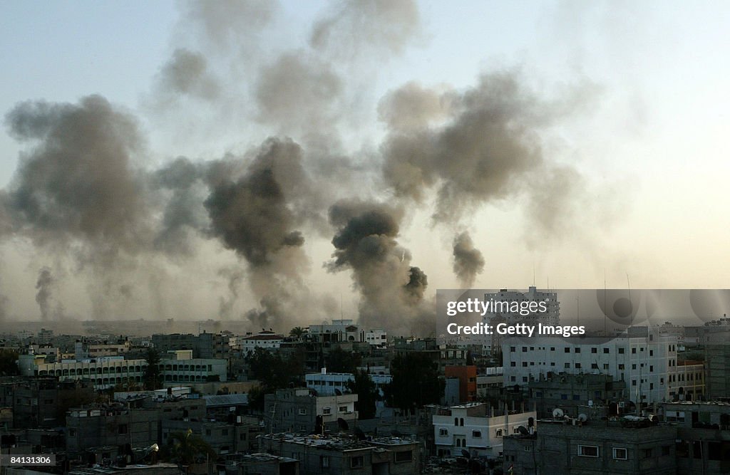 Israel Continue Air Strikes In Gaza
